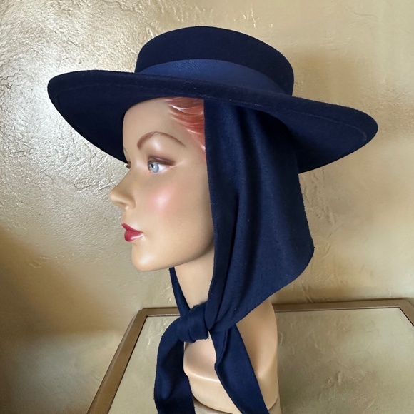 APPEALING BLUE VINTAGE 80s\' WIDE BRIM HAT WITH FABRIC \